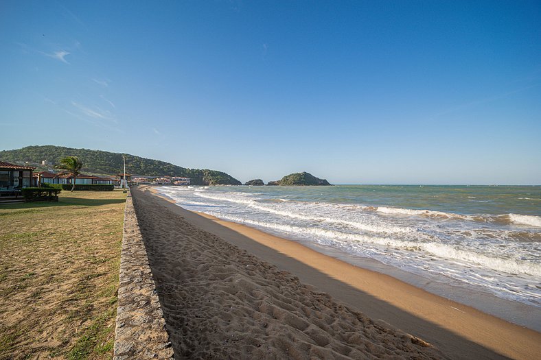 BZ60 Casa em condomínio pé na areia