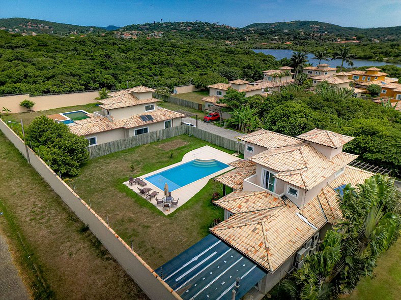 BZ68 Centro! Casa com piscina privativa, 6 quartos